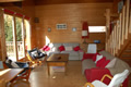 Côté ouest du chalet et montagnes